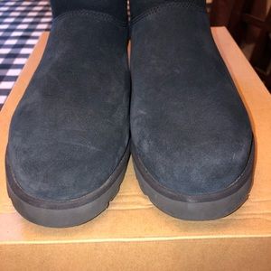 UGG Kristin boots. Size 7